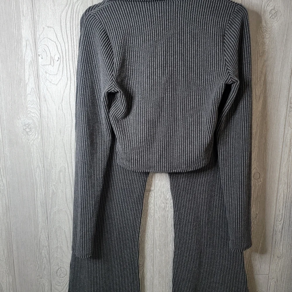 NWT Fashion Nova DarckGray Ribbed Knit Two-Piece Set - Picture 3 of 8